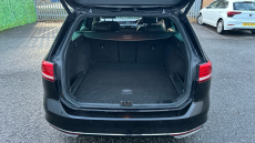Volkswagen Passat 2.0 TDI R-Line 5dr DSG Diesel Estate